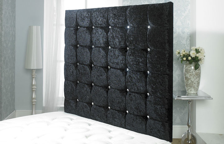 Ohatchee Crushed Velvet Cubed Buttoned Wallboard Black